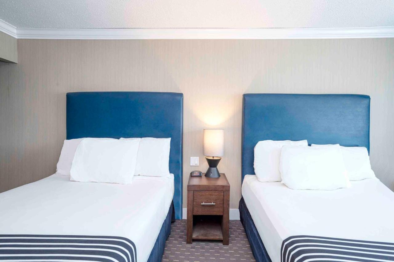 Sandman Inn Blue River Ngoại thất bức ảnh